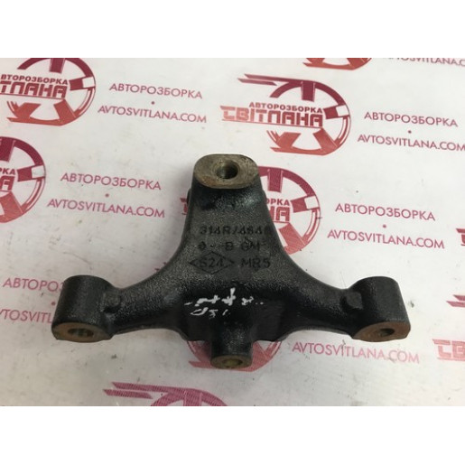 Кронштейн двигателя Renault Trafic III 1.6DCI 2014-2021 113325314R